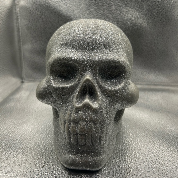 Glitter skull Halloween silver shabby chic home decor skeleton prop - Picture 1 of 7